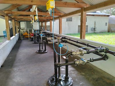 Black-steel fuel piping distribution with flanged risers and pump sets